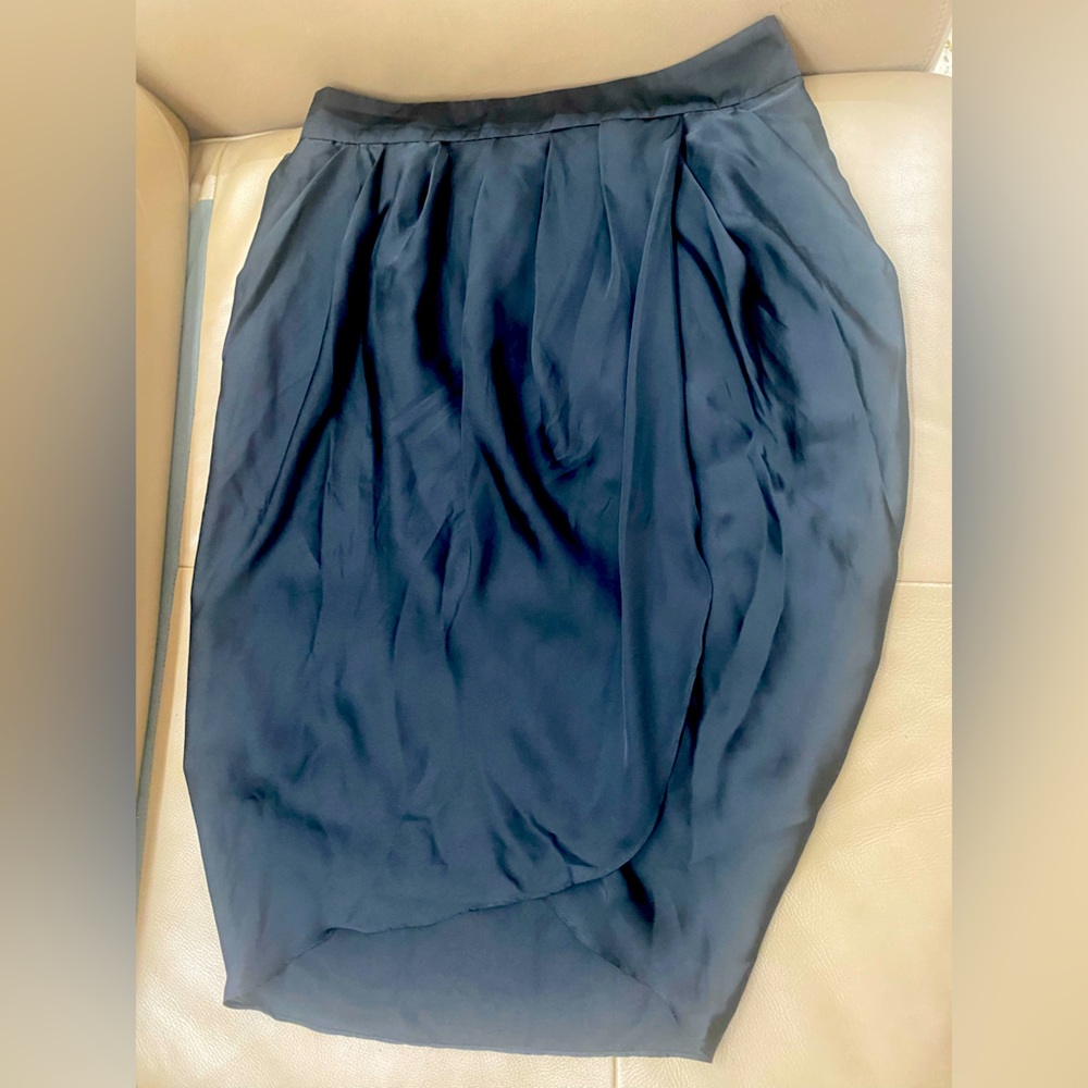Black Tulip Drape skirt. Forever new. Never used. - Picture 6 of 8